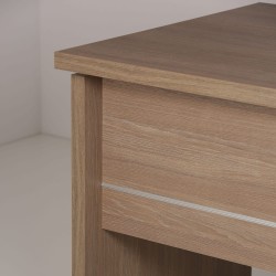 ściana przednia stołu z listwą ozdobną