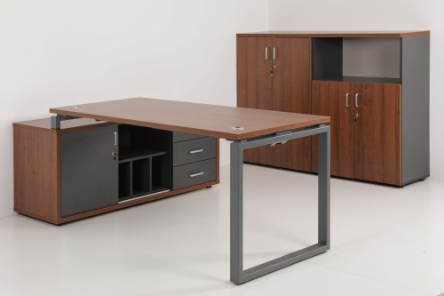 Zestaw mebli Z-207 P  biurko z szafką po prawej stronie