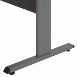 Stół na stelażu metalowym z regulacją poziomu