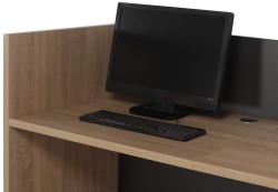 Przykład ustawienia monitora i komutera