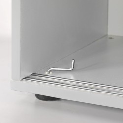 Aluminiowe prowadnice drzwi przesuwnych oraz stópki z regulacją poziomu
